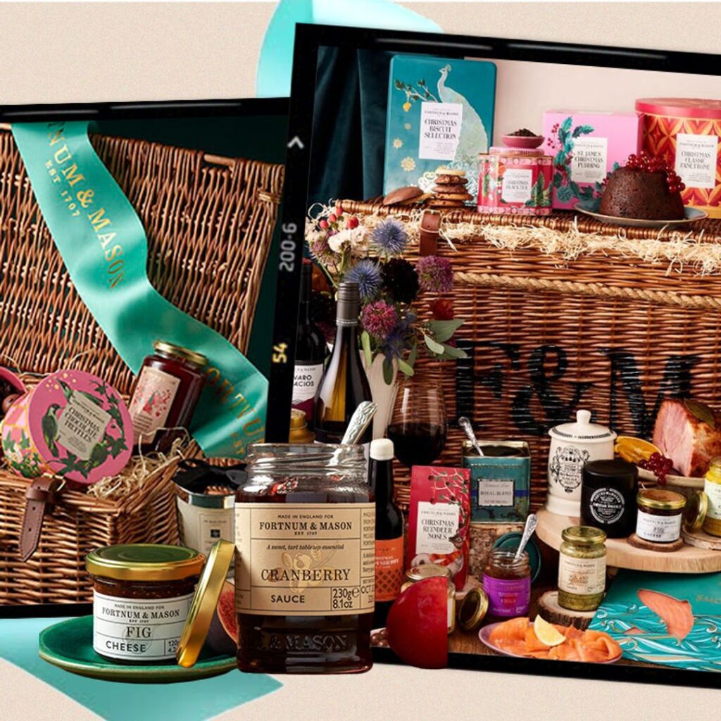 How to Choose the Perfect Valentine's Day Hampers for Him or Her